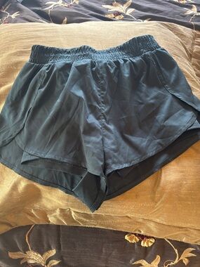 girlfriend collective black layered athletic shorts